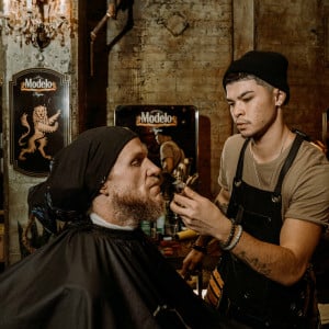 Gold Lion Barbershop Presented By Modelo Negra